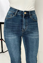 Jeans ajustados Amelie azul medio elásticos con efecto push-up.