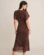Vestido largo con hombros descubiertos y gasa con estampado floral